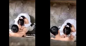 Quay lén em nữ học sinh bj cho con ghệ trong hẻm