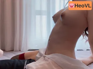 Xxx bạn gái trung vú trắng tròn
